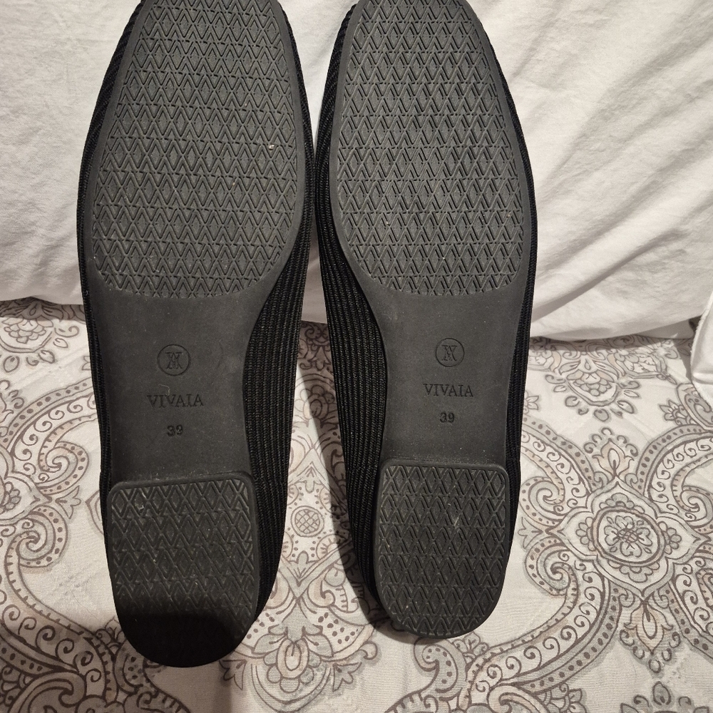 Vivaia Women's Black Knit Margot Square Toe Flats. Almost New! Sells New 129.99 - Picture 2 of 3